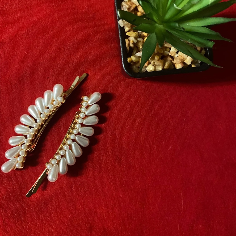 Pearl Hair Pins